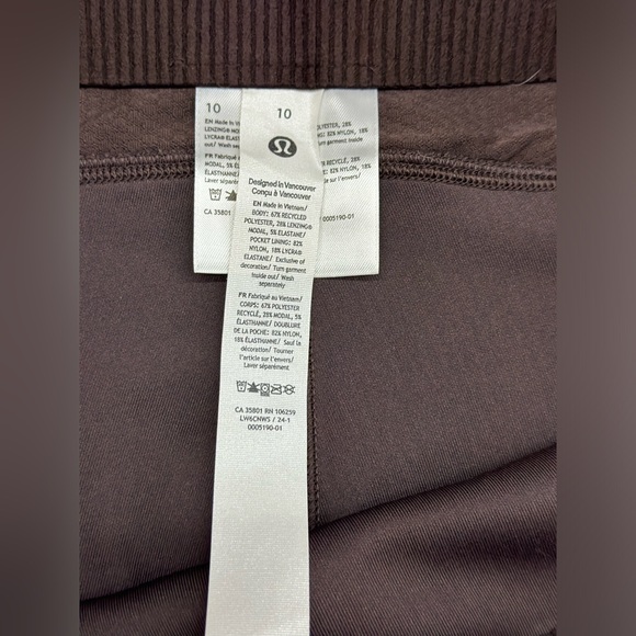 Lululemon Ribbed Softstreme Zip-Leg High- Rise Cropped Pant 25” - NWT- Espresso - Picture 3 of 6